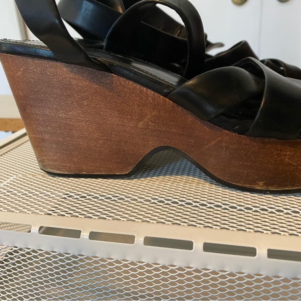 Via Spiga - Picture 2 of 2